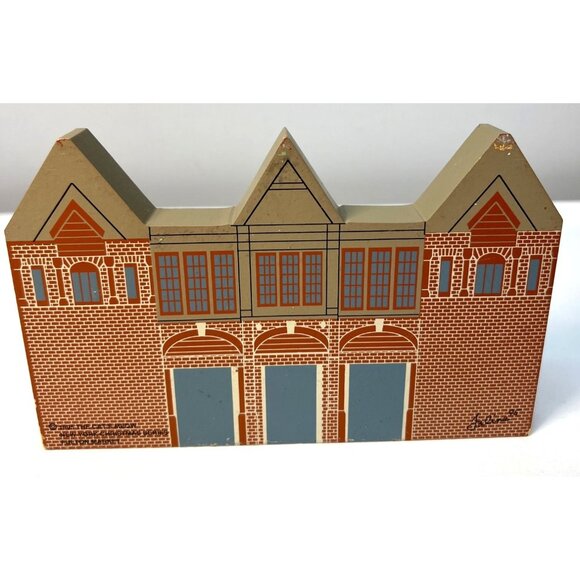 New York Christmas Series Fulton Market Wooden Block - Picture 4 of 7